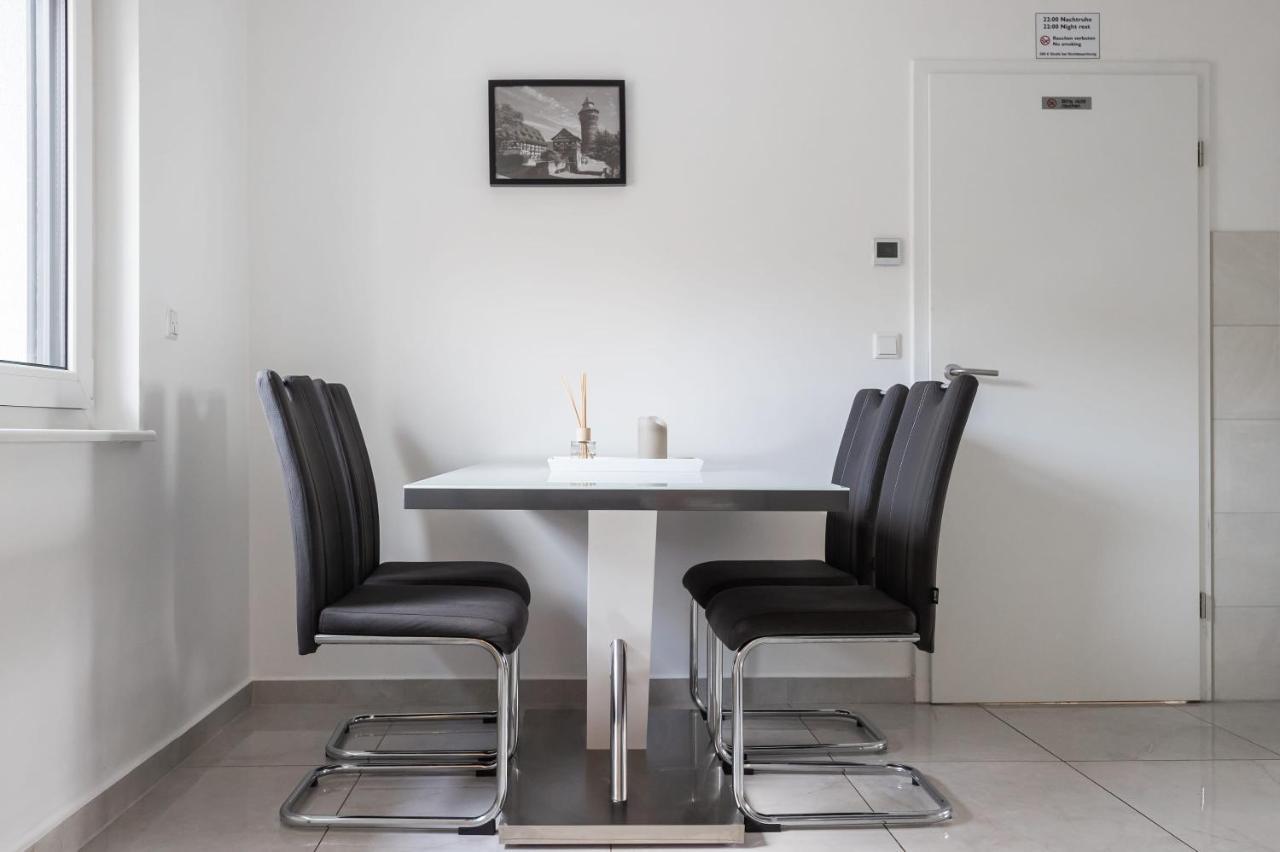By Staystay I 24 Check-in Guest house Nuremberg